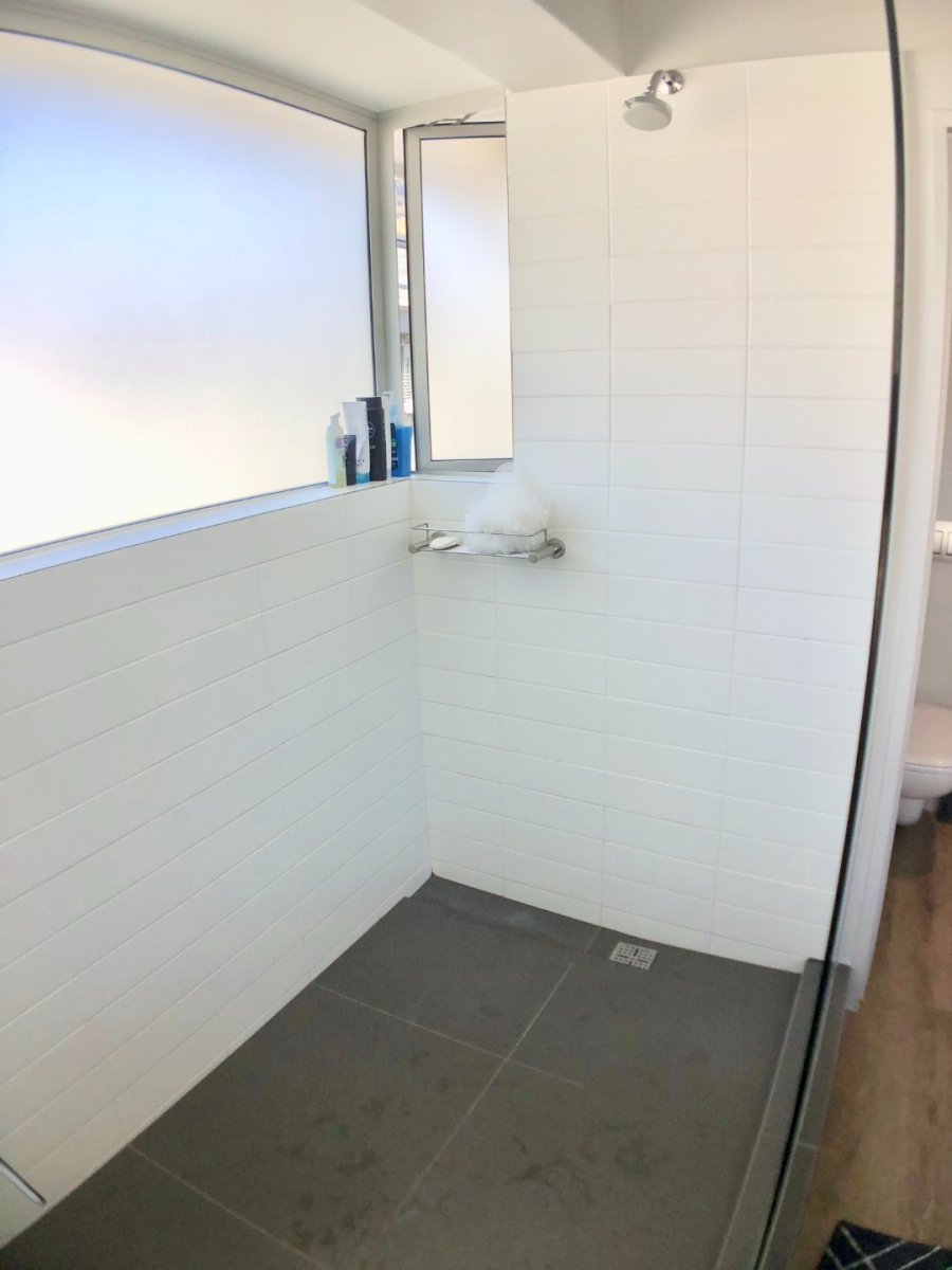 2 Bedroom Property for Sale in Sea Point Western Cape